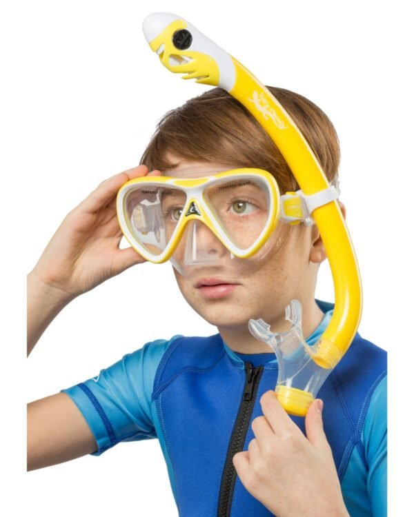 Combo Cressi Pegaso & Iguana Dry: Máscara y Snorkel Infantil Ligero (Amarillo/Blanco) - Image 3